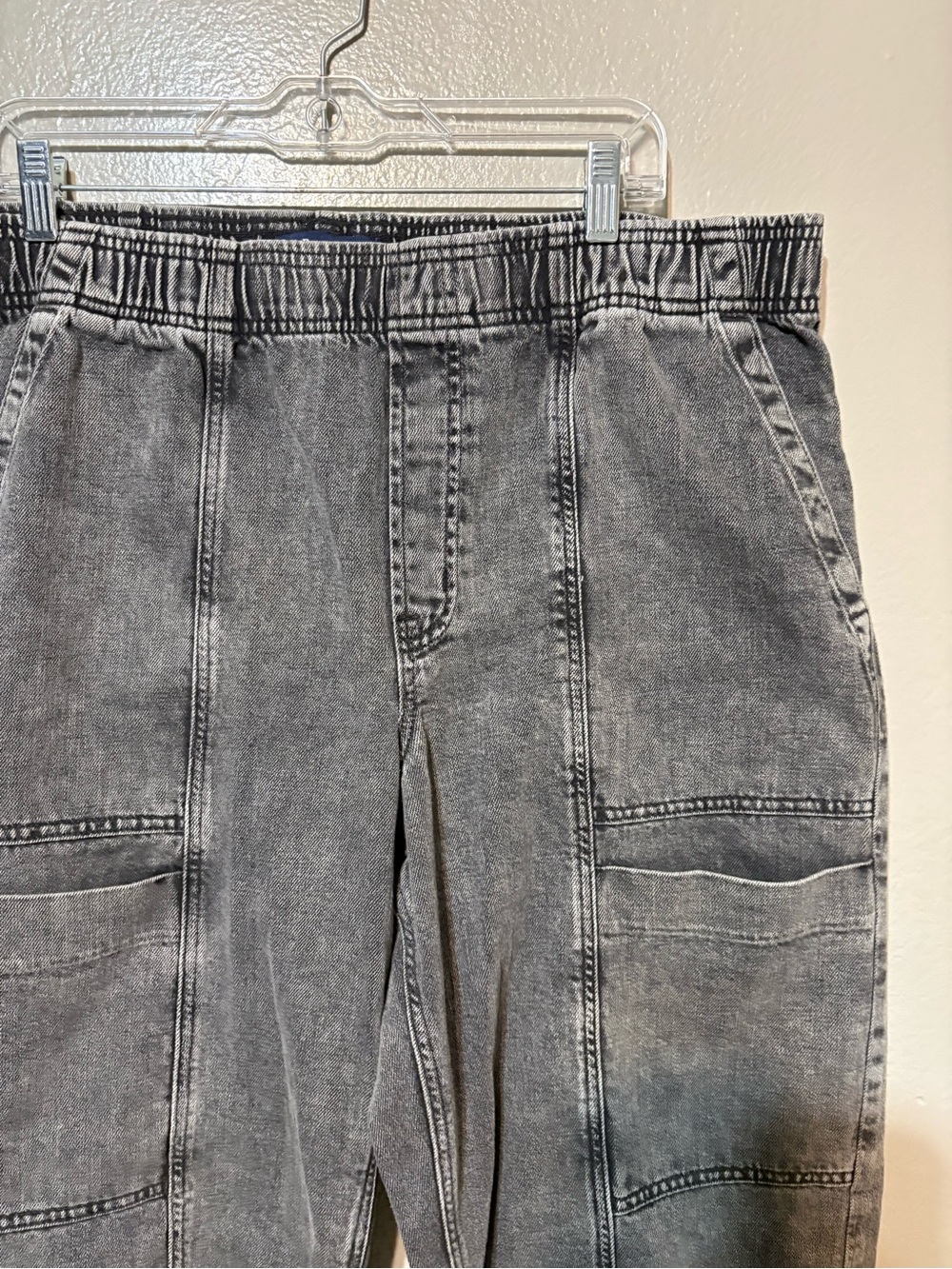 GAP Denim High Rise/Wide Leg Black Washed Cargo Style Jeans Size XL - Picture 6 of 16
